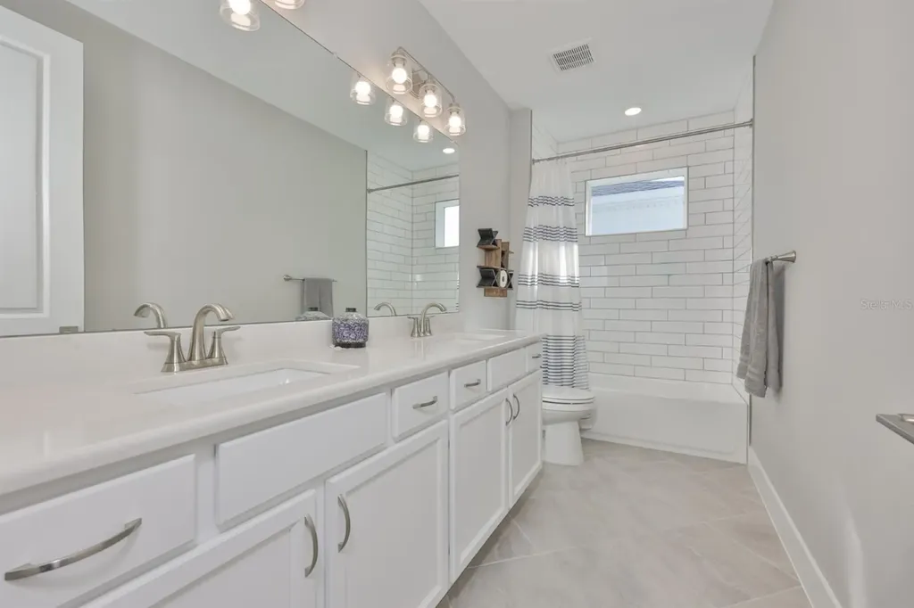 8462 Ivy Stark Boulevard Wesley Chapel FL 33545