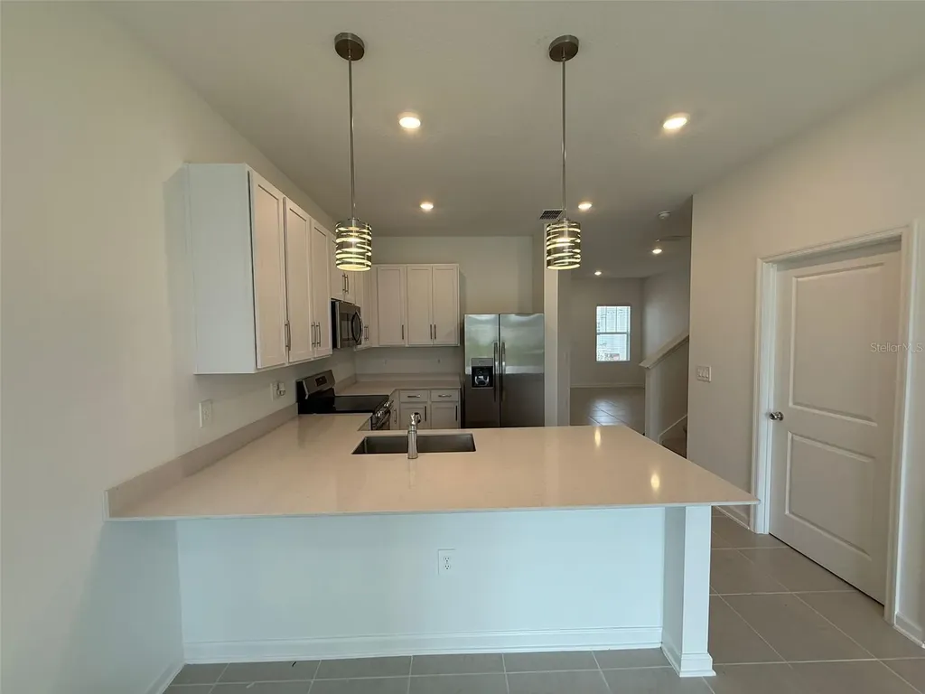 2691 Skyline Loop Kissimmee FL 34758