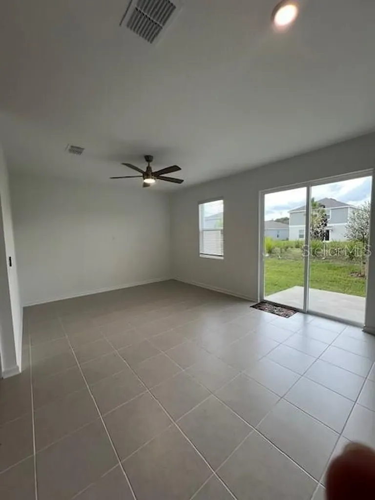 2691 Skyline Loop Kissimmee FL 34758