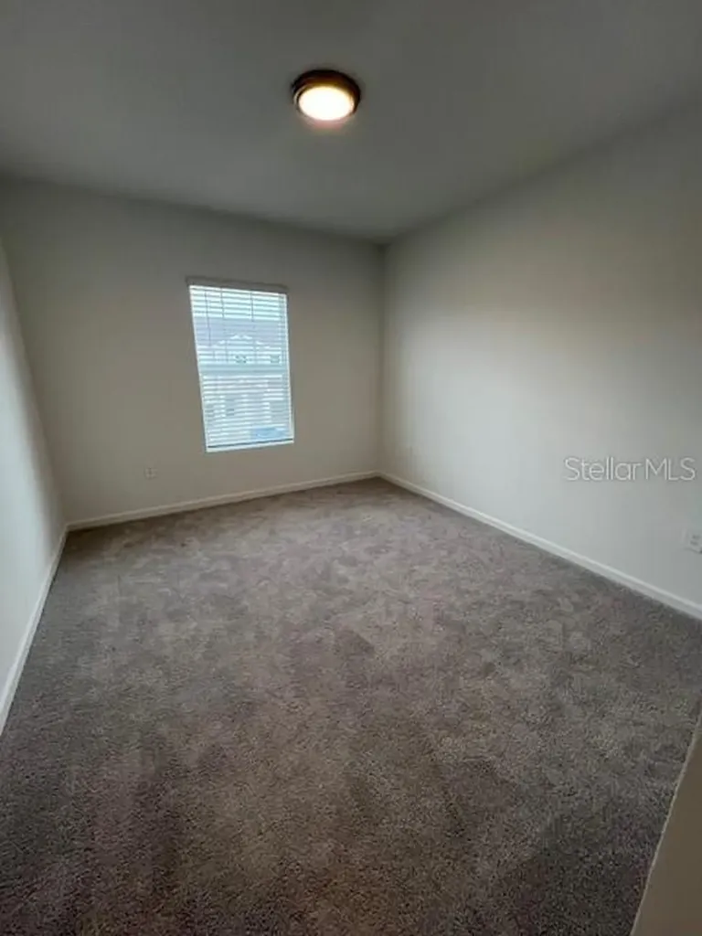2691 Skyline Loop Kissimmee FL 34758