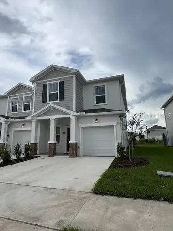 2691 Skyline Loop Kissimmee FL 34758