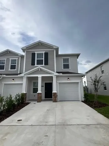 2691 Skyline Loop Kissimmee FL 34758
