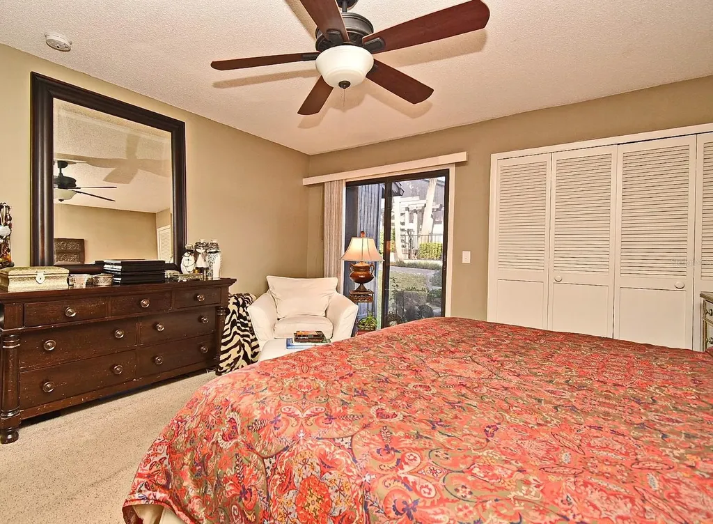 686 Lake Villas Drive Altamonte Springs FL 32701