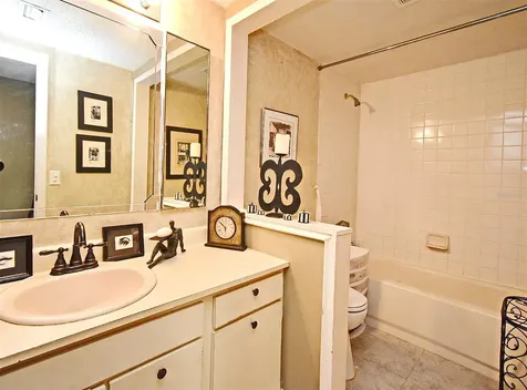 686 Lake Villas Drive Altamonte Springs FL 32701
