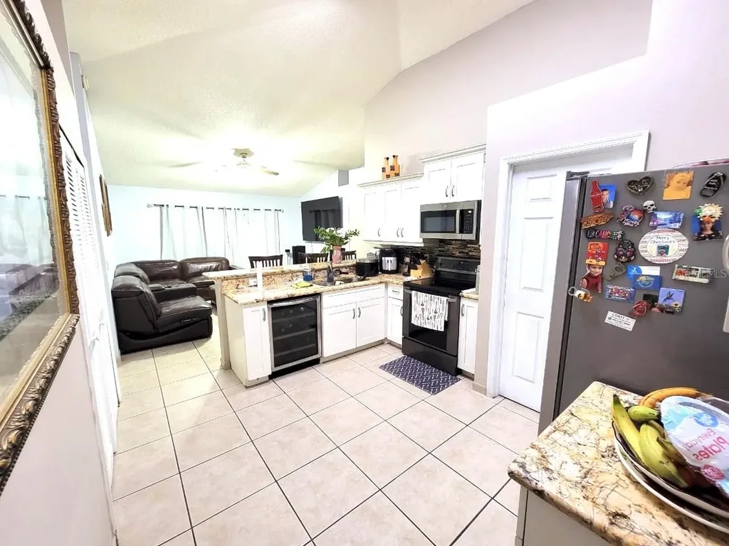 1946 Excalibur Drive Orlando FL 32822