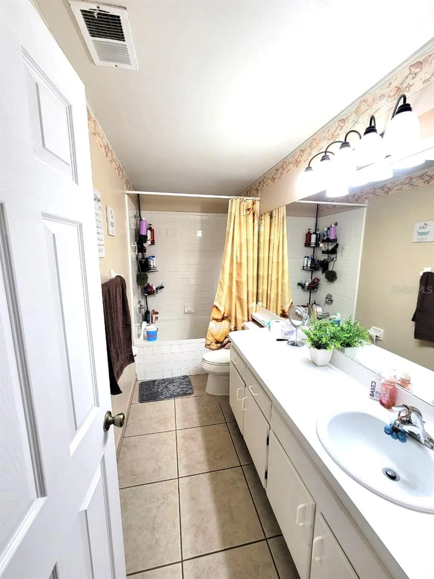1946 Excalibur Drive Orlando FL 32822