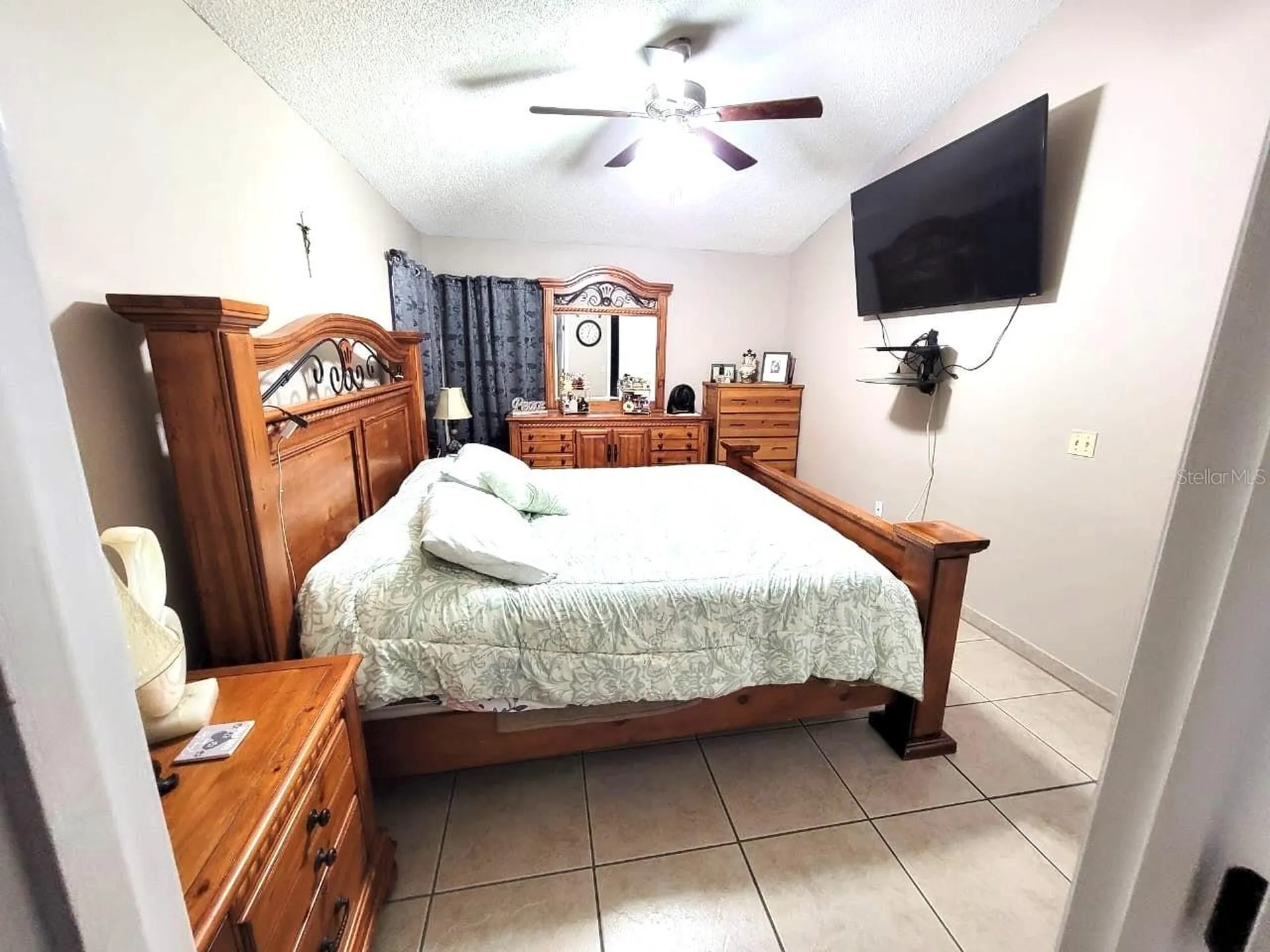 1946 Excalibur Drive Orlando FL 32822