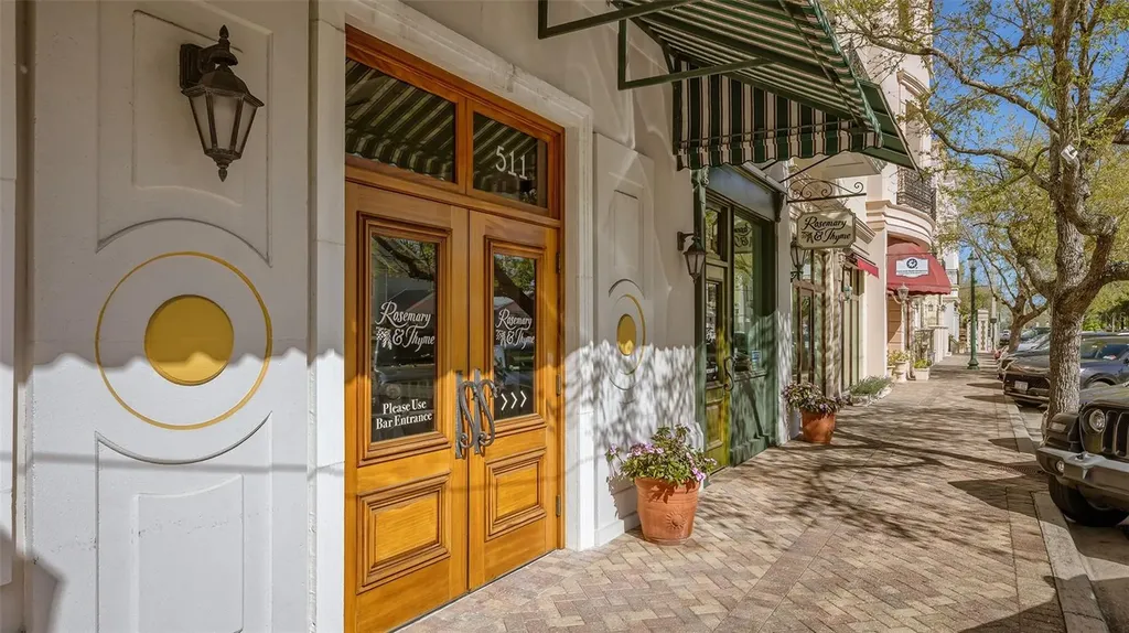 445 N Orange Avenue Sarasota FL 34236