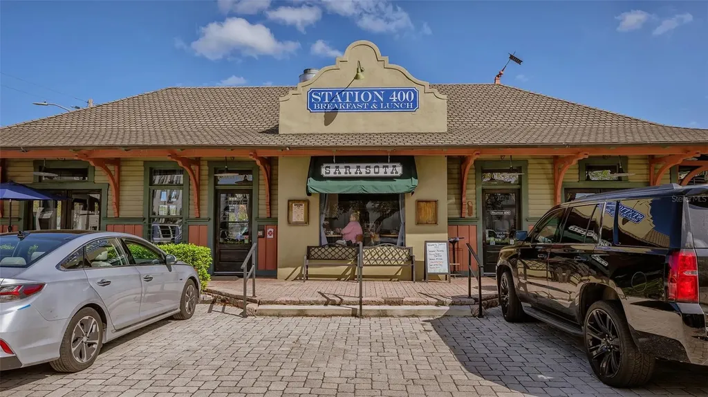 445 N Orange Avenue Sarasota FL 34236