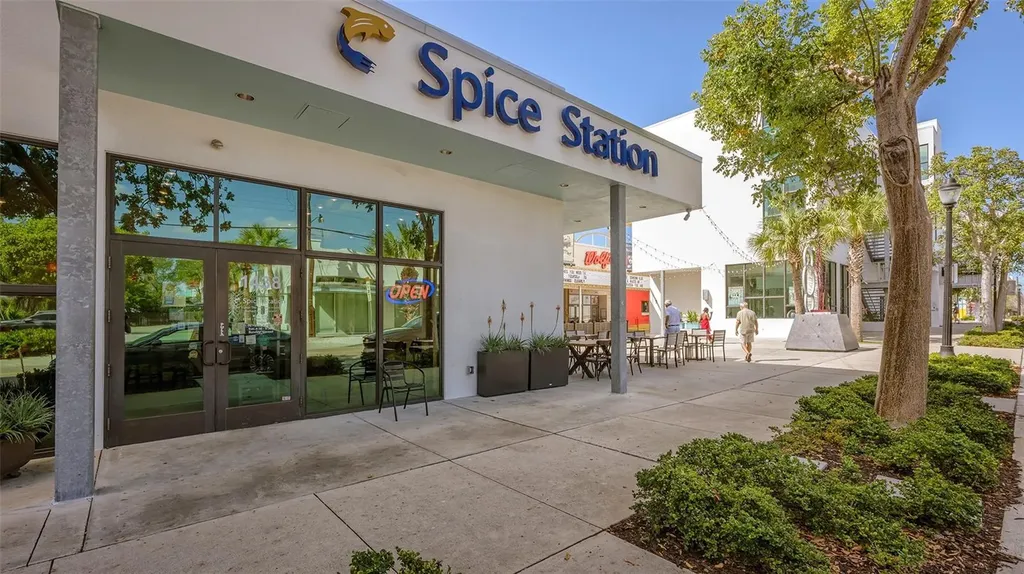 445 N Orange Avenue Sarasota FL 34236