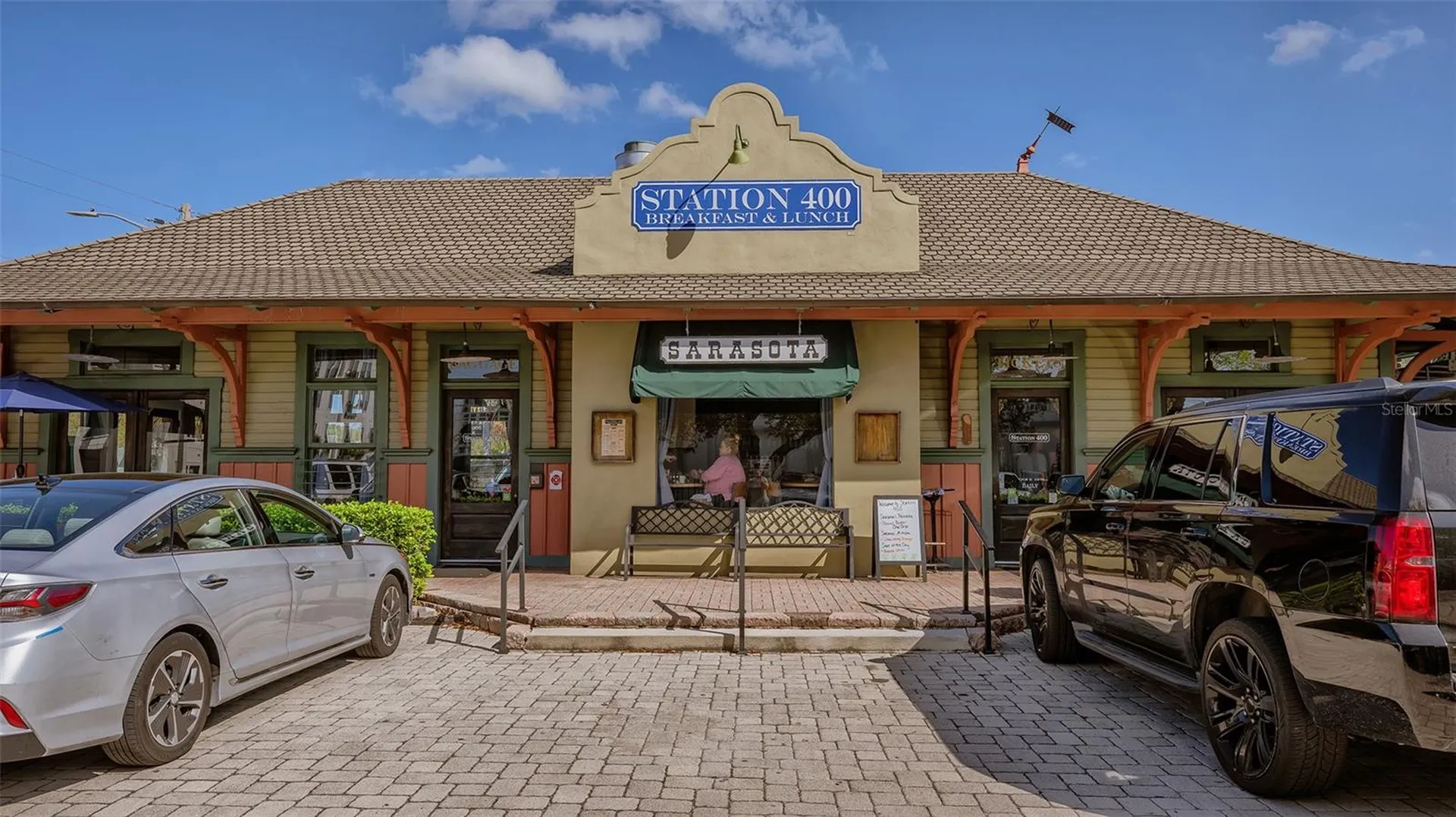445 N Orange Avenue Sarasota FL 34236