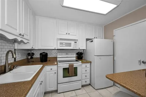 2700 Bayshore Boulevard Dunedin FL 34698