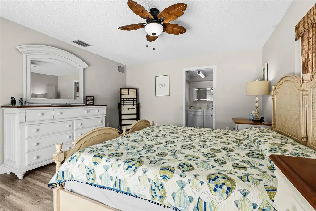 7320 Meadowbrook Drive Sarasota FL 34243