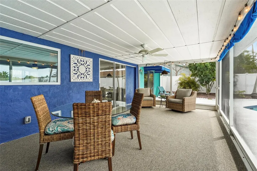 7320 Meadowbrook Drive Sarasota FL 34243