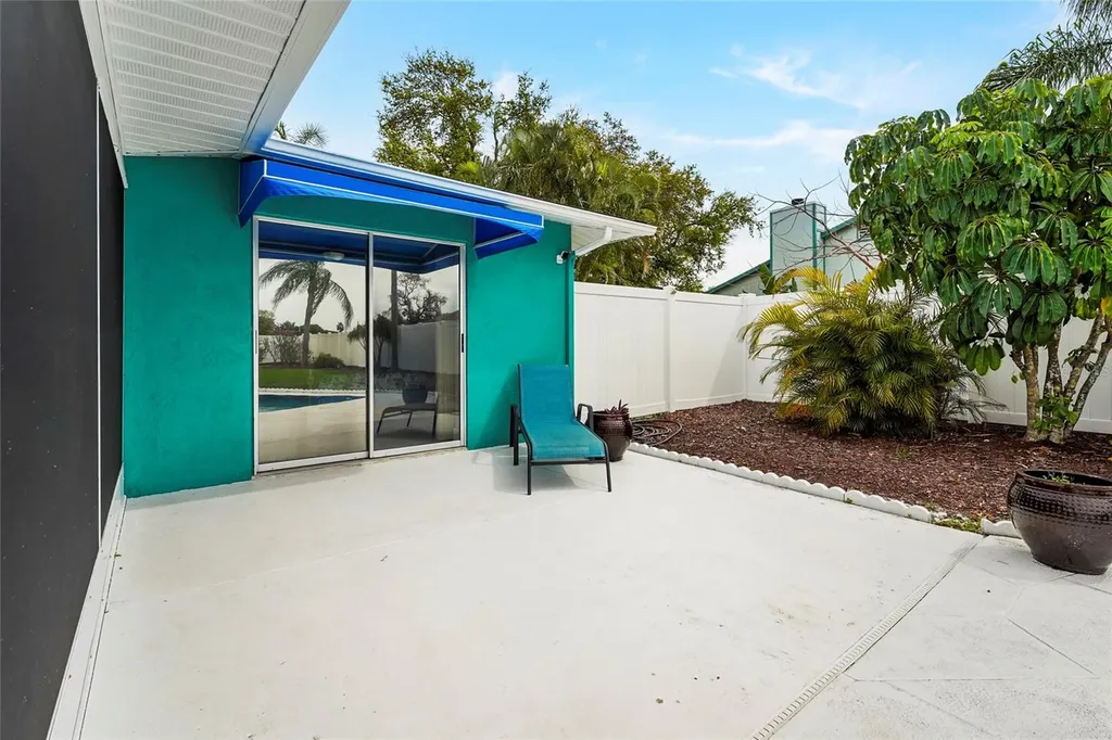 7320 Meadowbrook Drive Sarasota FL 34243