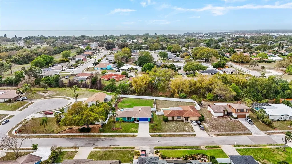 7320 Meadowbrook Drive Sarasota FL 34243