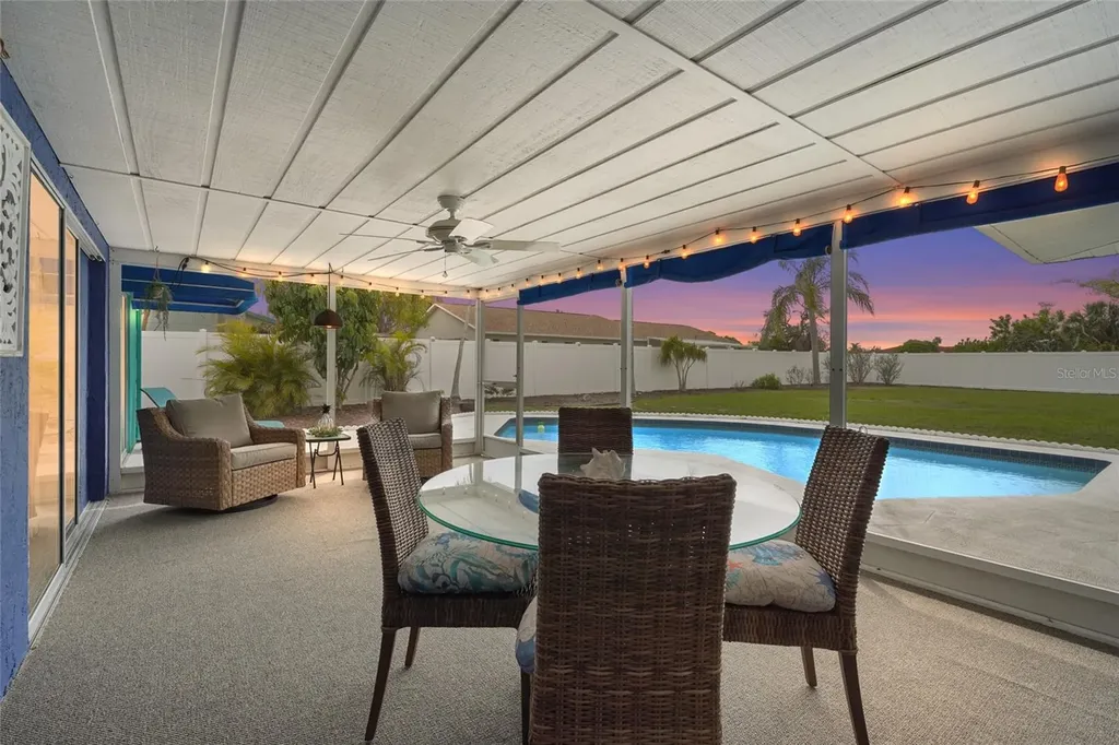 7320 Meadowbrook Drive Sarasota FL 34243