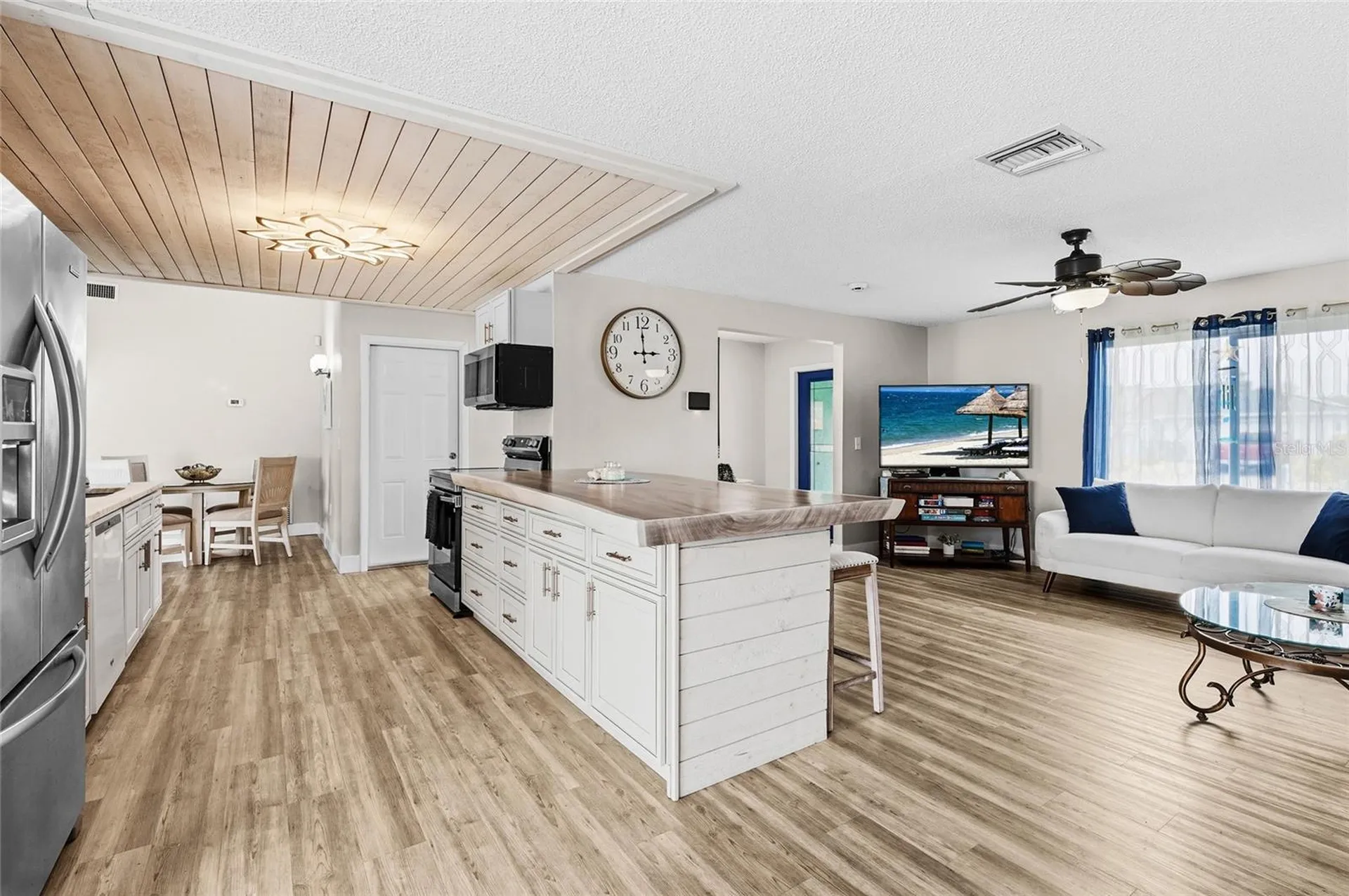 7320 Meadowbrook Drive Sarasota FL 34243