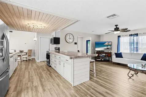 7320 Meadowbrook Drive Sarasota FL 34243