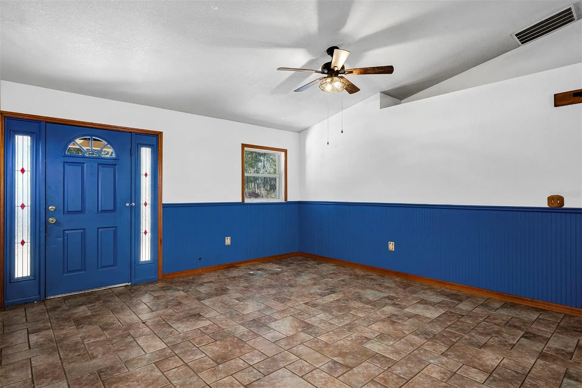2588 County Road 245c Oxford FL 34484