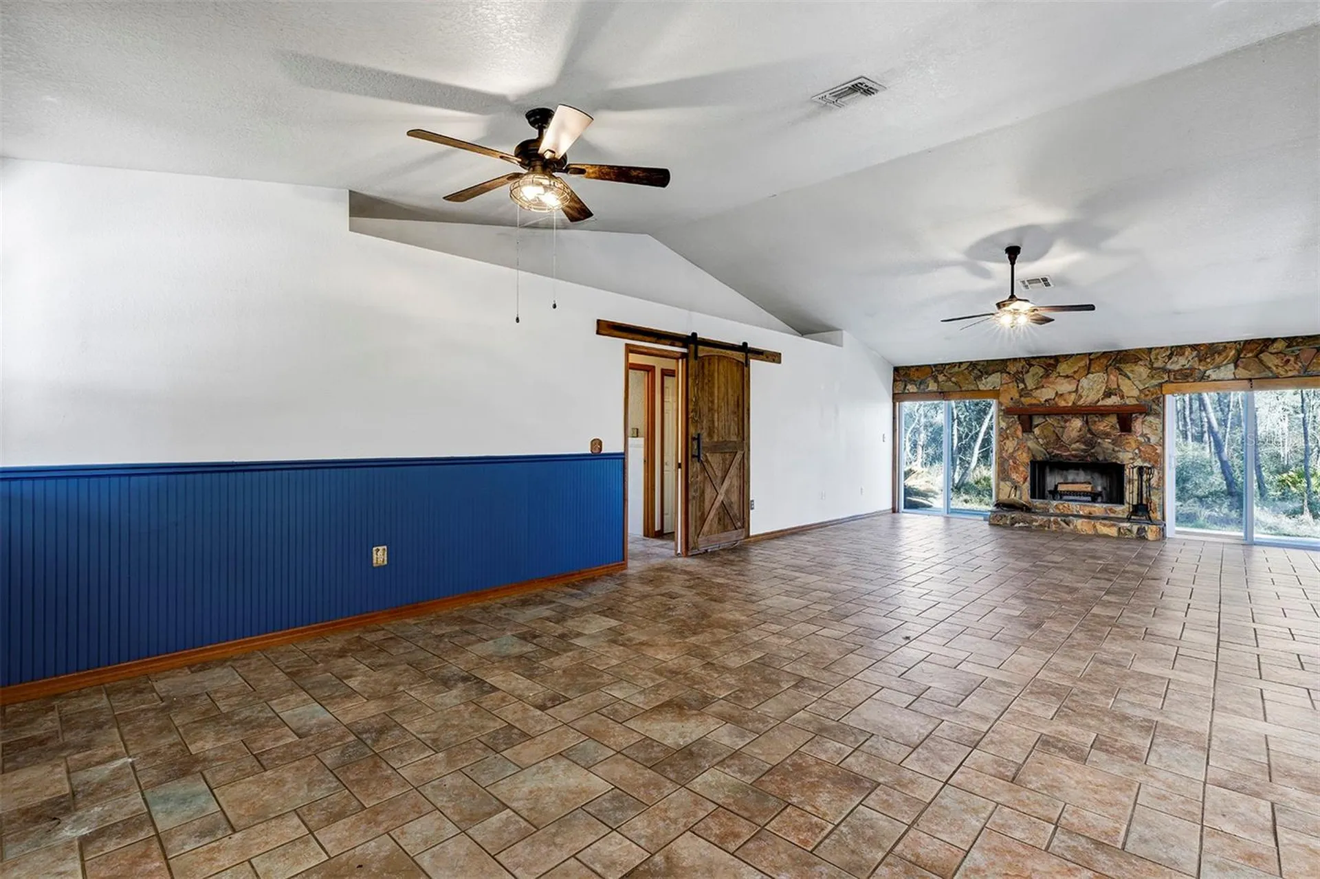 2588 County Road 245c Oxford FL 34484