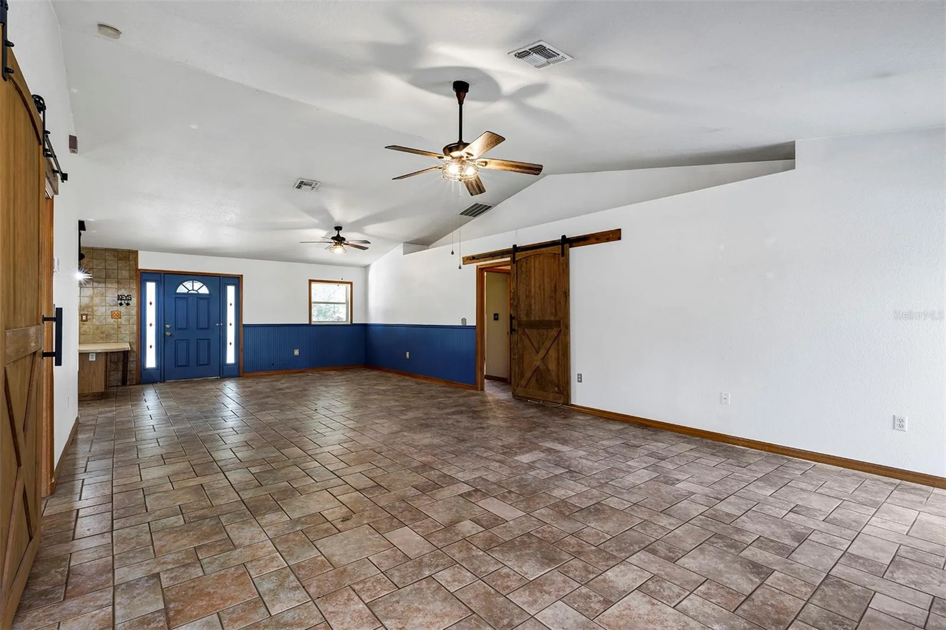 2588 County Road 245c Oxford FL 34484