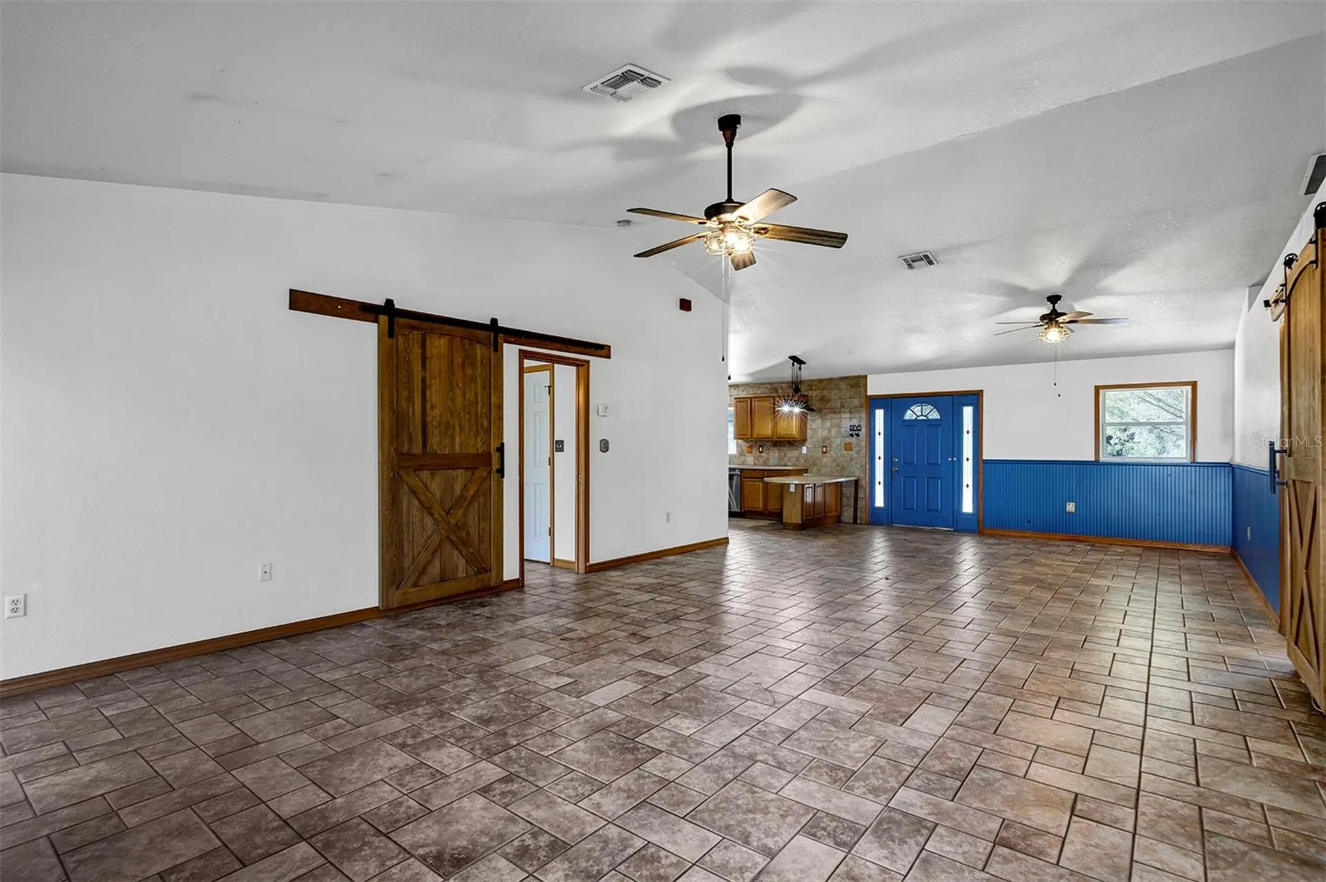 2588 County Road 245c Oxford FL 34484
