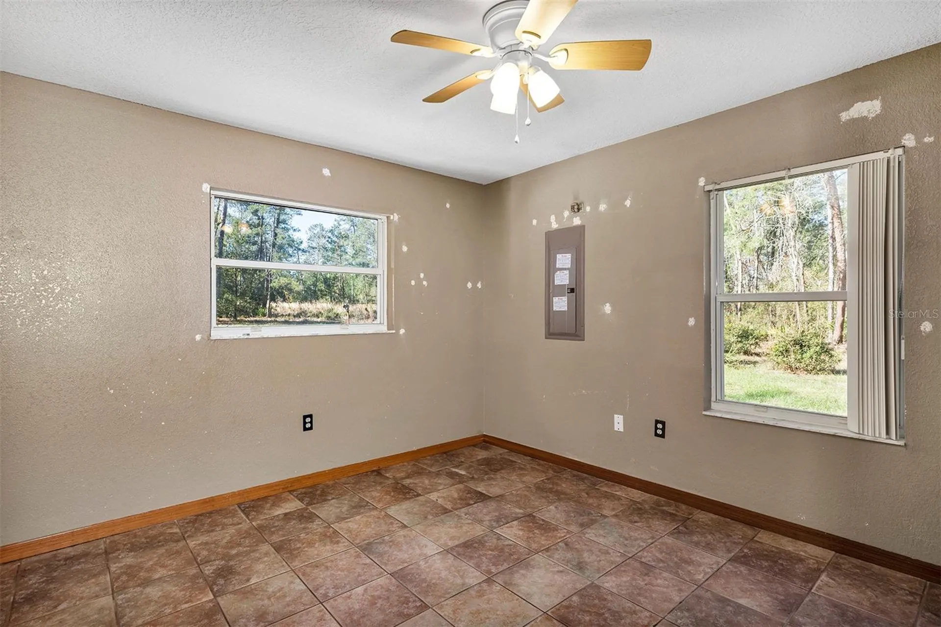 2588 County Road 245c Oxford FL 34484