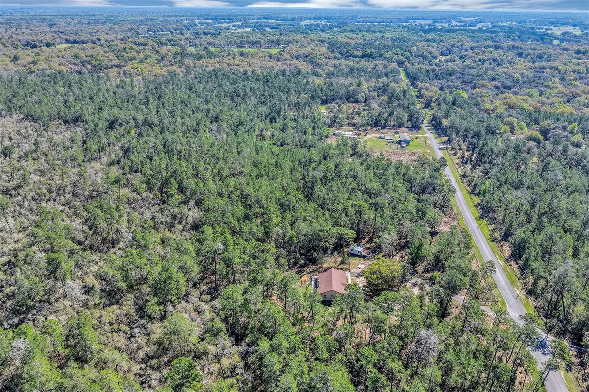 2588 County Road 245c Oxford FL 34484