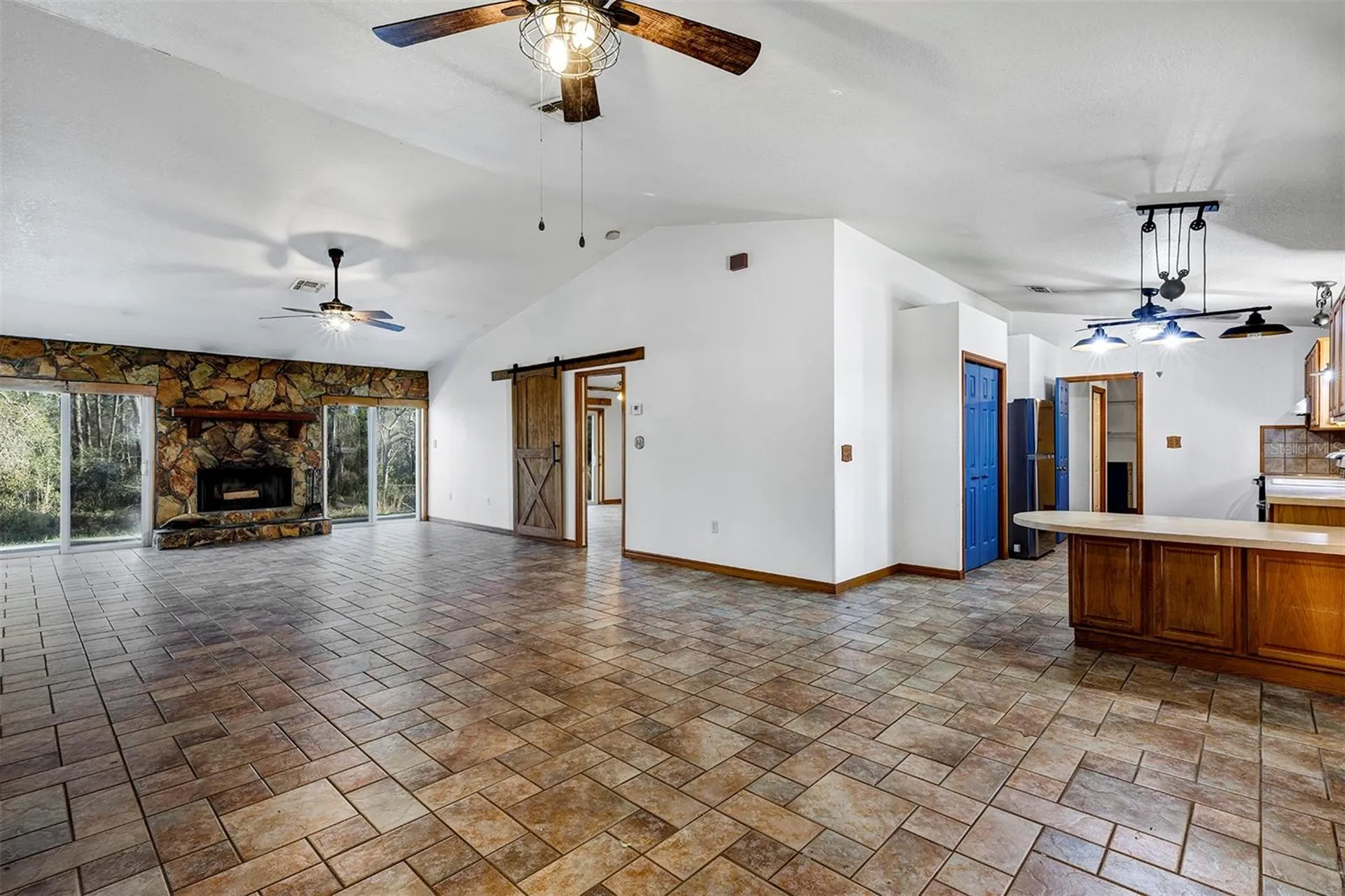 2588 County Road 245c Oxford FL 34484