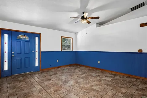 2588 County Road 245c Oxford FL 34484