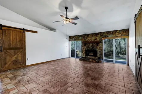 2588 County Road 245c Oxford FL 34484