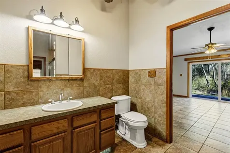2588 County Road 245c Oxford FL 34484