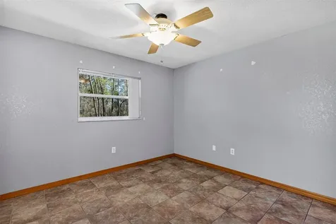 2588 County Road 245c Oxford FL 34484