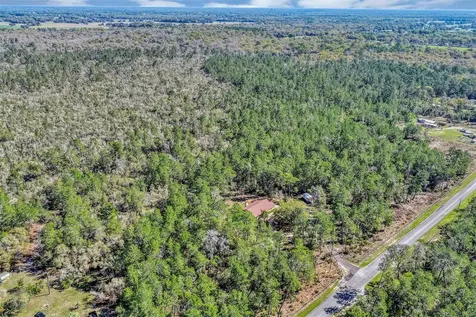 2588 County Road 245c Oxford FL 34484