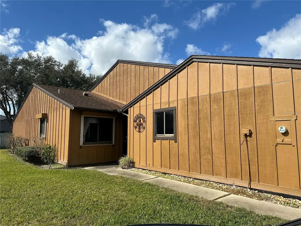156 Lakewood Village Circle Daytona Beach FL 32119