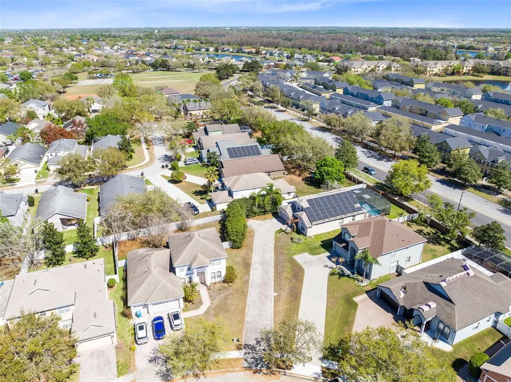 6658 Lake Pembroke Place Orlando FL 32829