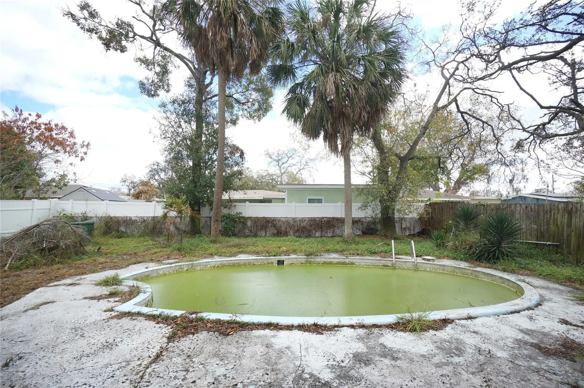 4911 N Habana Avenue Tampa FL 33614