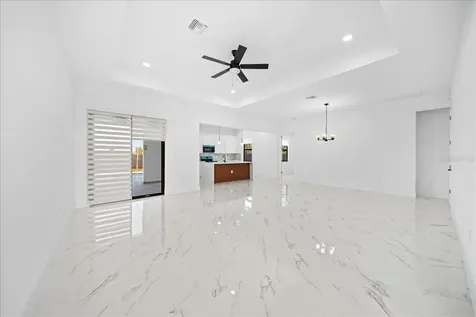 2220 NE 9th Place Cape Coral FL 33909