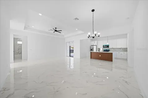 2220 NE 9th Place Cape Coral FL 33909