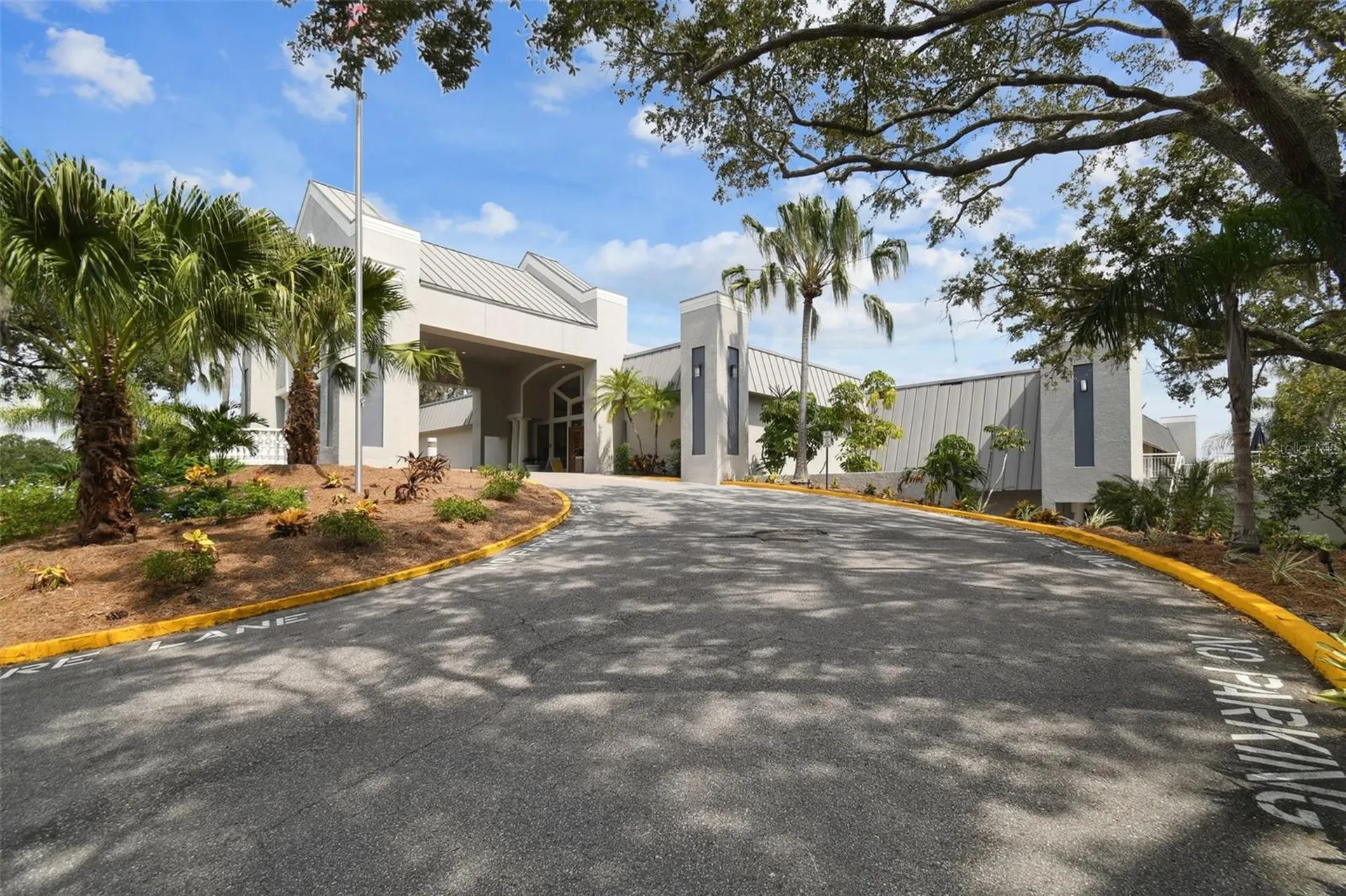 2159 Warwick Drive Oldsmar FL 34677