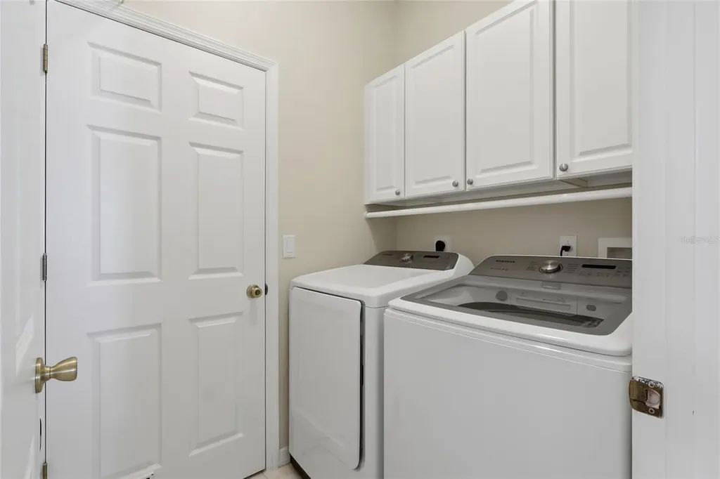 2711 73rd Court W Bradenton FL 34209