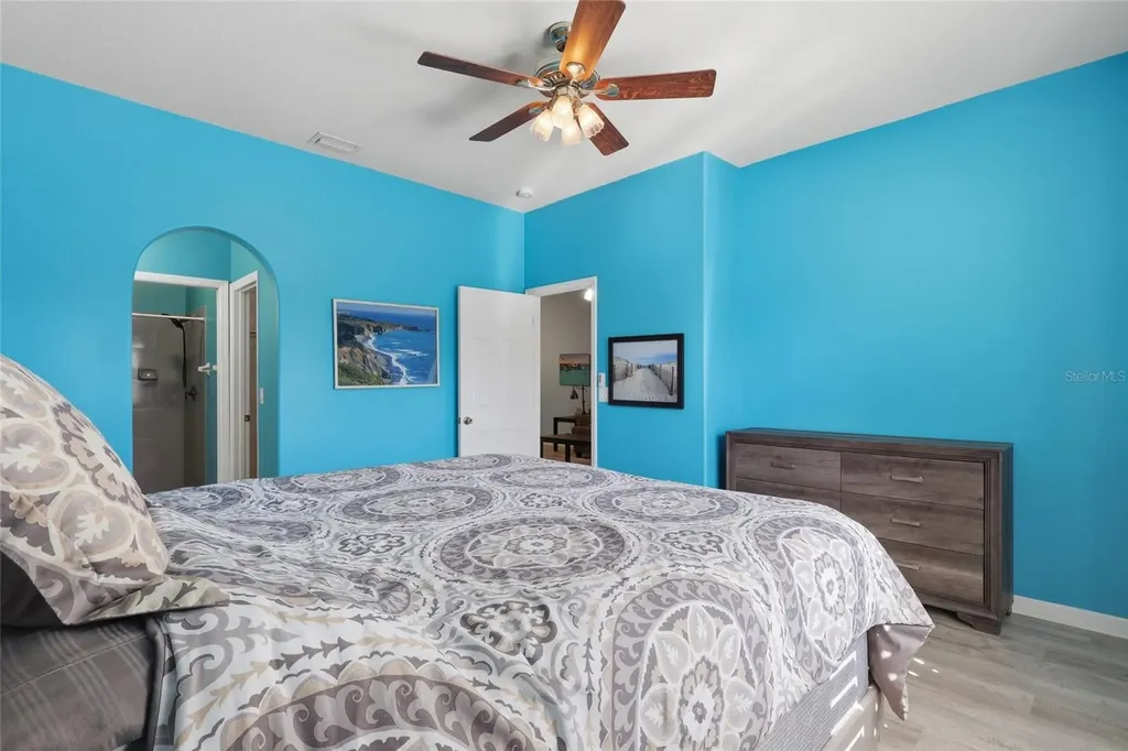 2711 73rd Court W Bradenton FL 34209