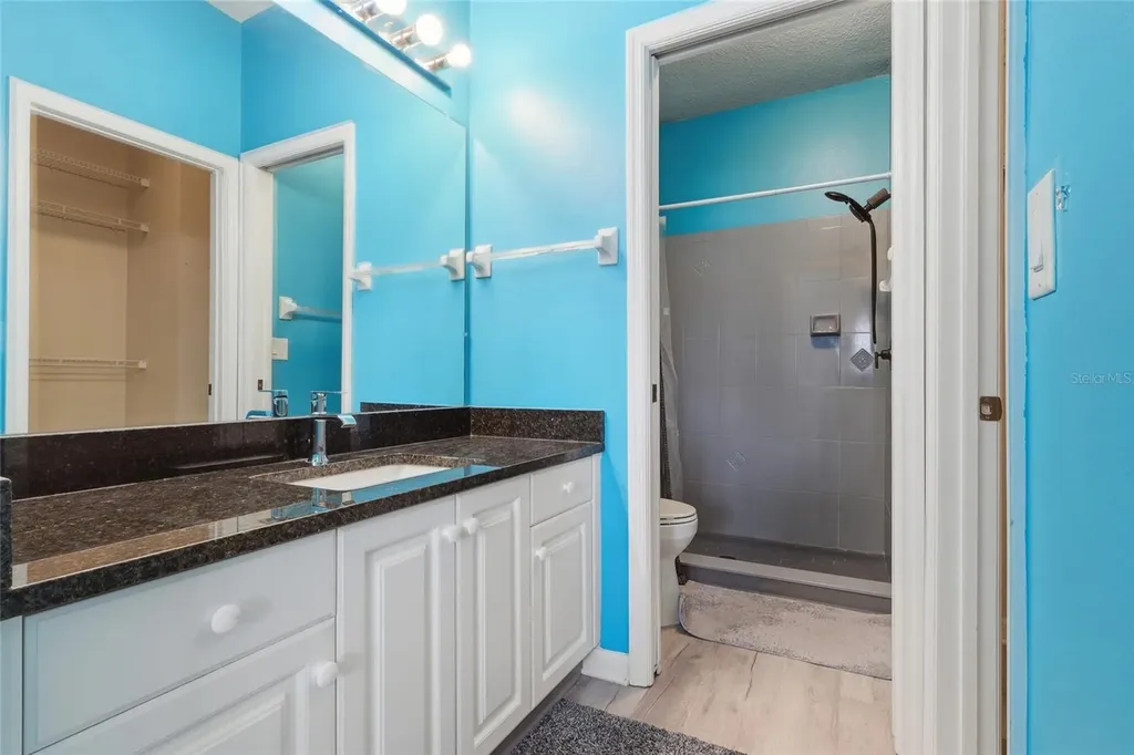 2711 73rd Court W Bradenton FL 34209