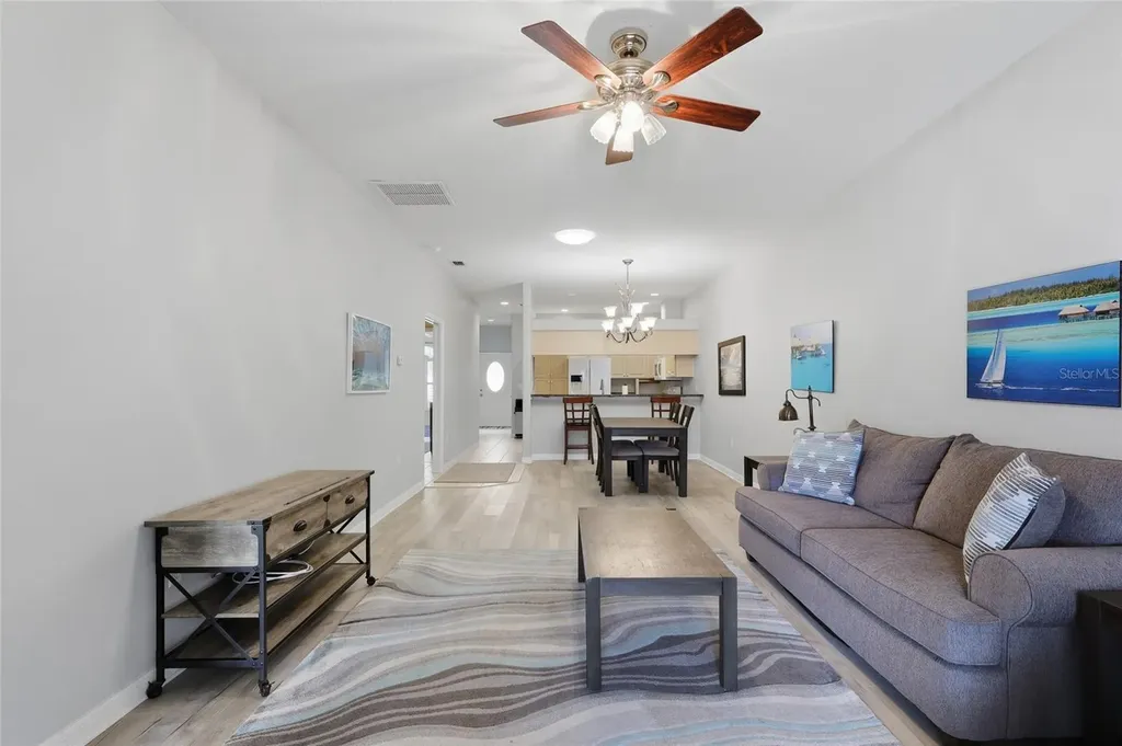 2711 73rd Court W Bradenton FL 34209