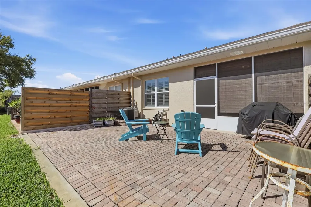 2711 73rd Court W Bradenton FL 34209