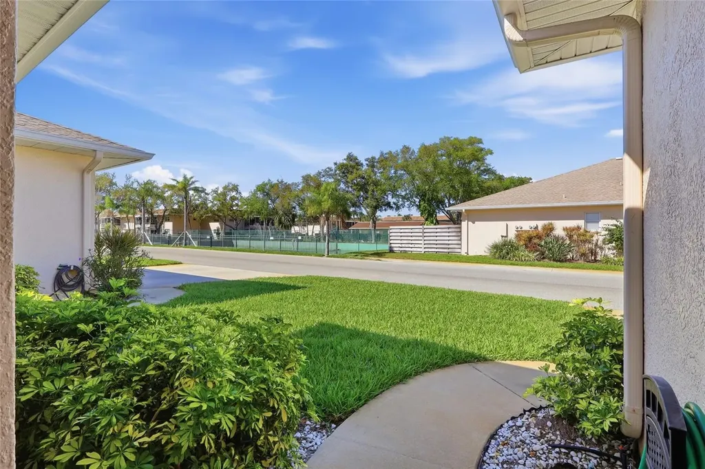 2711 73rd Court W Bradenton FL 34209