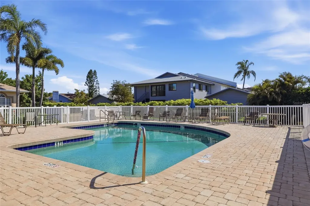 2711 73rd Court W Bradenton FL 34209