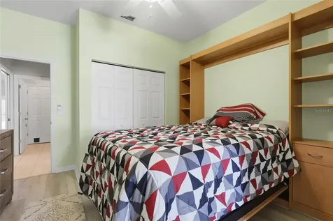 2711 73rd Court W Bradenton FL 34209