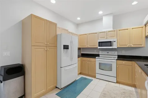 2711 73rd Court W Bradenton FL 34209